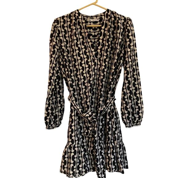 Zara Womens Dress Size S Black White Print Long Sleeve Wrap - Picture 3 of 5